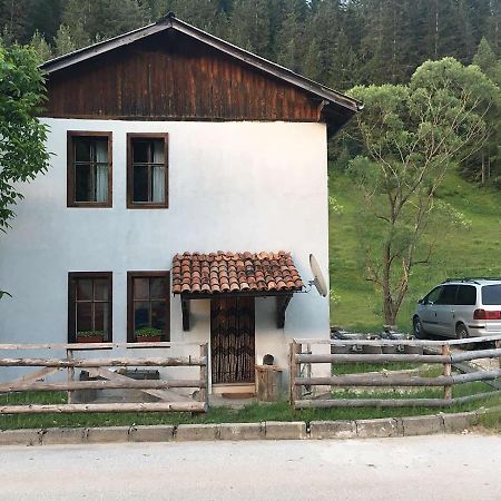 Къща Край Реката - Триград Esterno foto